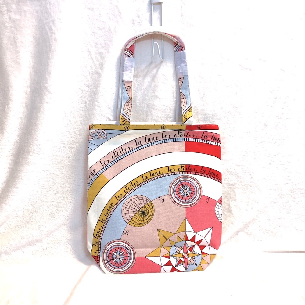 Adorable Tory Burch Tote Bag!